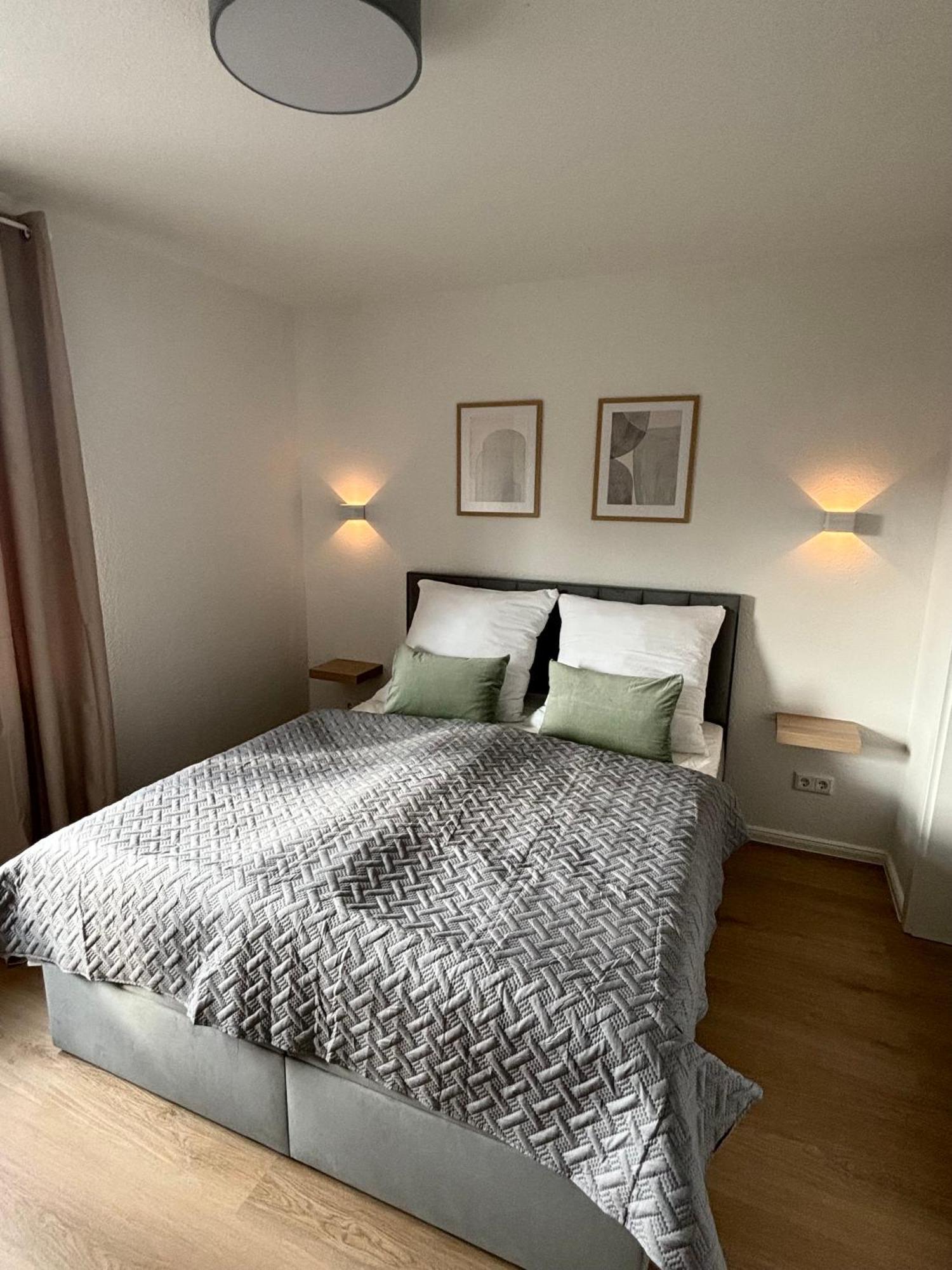 Home & Apart - Apartment Im Herzen Von Kreyenbrueck - Apartment 2 Oldenburg Ngoại thất bức ảnh