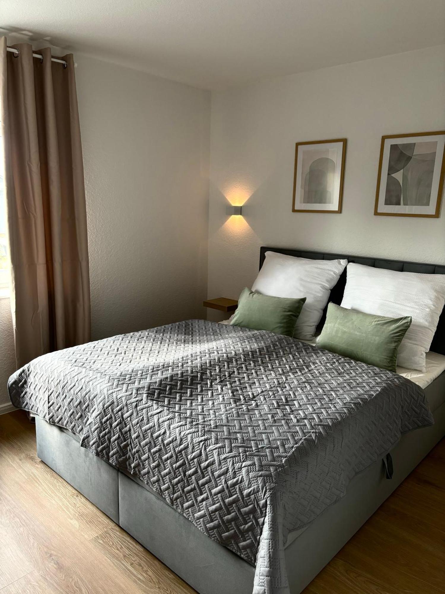 Home & Apart - Apartment Im Herzen Von Kreyenbrueck - Apartment 2 Oldenburg Ngoại thất bức ảnh